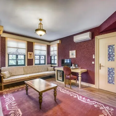 Vibrant Located In Historical Area Surrounded By Nature B&B Antalya